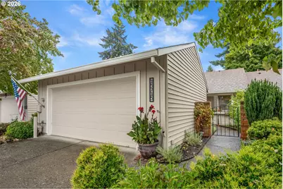 15715 SW Oakhill Ln, Portland, OR 97224 - Photo 1