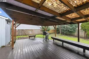 2075 SW 209th Ct, Beaverton, OR 97003 - Photo 23