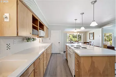 82044 Mahr Ln, Creswell, OR 97426 - Photo 3