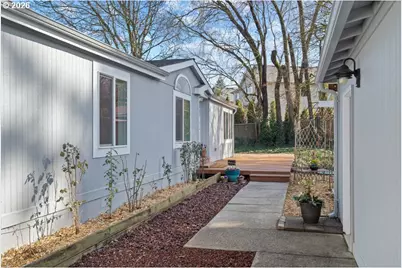 11201 NW 3rd Ave, Vancouver, WA 98685 - Photo 3