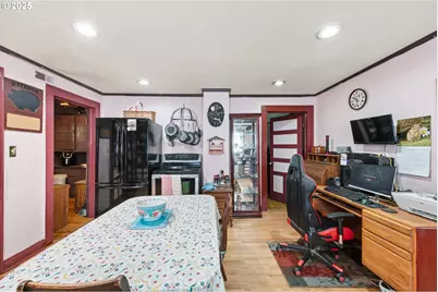 5320 Royal Ave, Eugene, OR 97402 - Photo 13