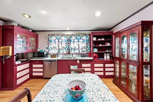 5320 Royal Ave, Eugene, OR 97402 - Photo 13