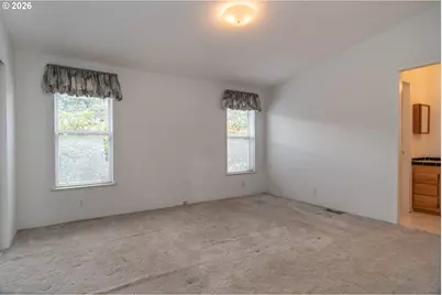 217 Shadow Ranch Ln, Roseburg, OR 97470 - Photo 23