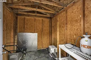 315 Kanuku St SE, Salem, OR 97306 - Photo 25