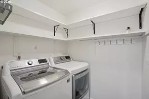 2140 SW Wynwood Ave, Portland, OR 97225 - Photo 17