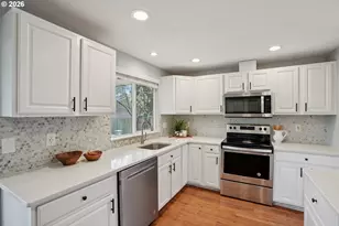 2140 SW Wynwood Ave, Portland, OR 97225 - Photo 13