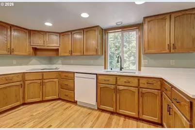 15802 NE 26th St, Vancouver, WA 98684 - Photo 9