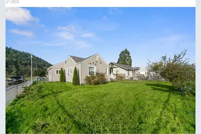 1289 Ivy Ave, Reedsport, OR 97467 - Photo 3