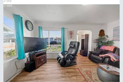 1289 Ivy Ave, Reedsport, OR 97467 - Photo 13