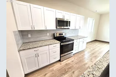 320 Riverwood Ct, Umatilla, OR 97882 - Photo 5