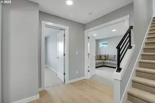 16457 NW Liberty St, Portland, OR 97229 - Photo 17
