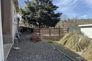 3955 S Stage Rd, Medford, OR 97501 - Photo 17