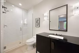 1933 Highlands Loop, Lake Oswego, OR 97034 - Photo 33