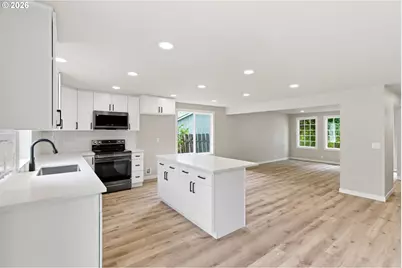 1015 Cunningham Ln, Salem, OR 97302 - Photo 21