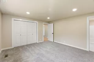 1015 Cunningham Ln, Salem, OR 97302 - Photo 25