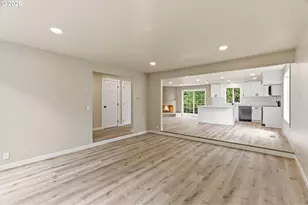 1015 Cunningham Ln, Salem, OR 97302 - Photo 7