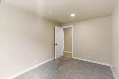 1015 Cunningham Ln, Salem, OR 97302 - Photo 31