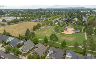 914 NE Samson St, McMinnville, OR 97128 - Photo 43