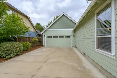 914 NE Samson St, McMinnville, OR 97128 - Photo 7