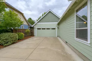 914 NE Samson St, McMinnville, OR 97128 - Photo 7