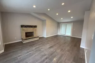 1003 SE 146th Ave, Portland, OR 97233 - Photo 3