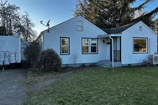 300 21st St, Springfield, OR 97477 - Photo 3