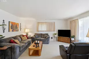 8802 N Chase Ave, Portland, OR 97217 - Photo 11