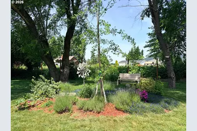 1208 Linn Way, Brownsville, OR 97327 - Photo 27