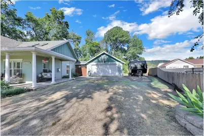1208 Linn Way, Brownsville, OR 97327 - Photo 3