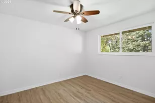 4600 Summit Dr, Hood River, OR 97031 - Photo 5