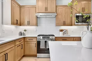 508 W 19th St, La Center, WA 98629 - Photo 17