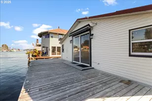 205 N Bridgeton Rd, Portland, OR 97217 - Photo 37