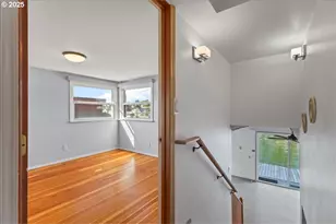 205 N Bridgeton Rd, Portland, OR 97217 - Photo 19