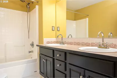 1367 NE Market Dr, Fairview, OR 97024 - Photo 17