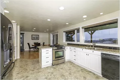 2918 SE Maranatha Ct, Turner, OR 97392 - Photo 27