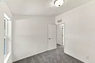64608 E Bay Rd, North Bend, OR 97459 - Photo 25