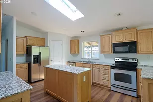 64608 E Bay Rd, North Bend, OR 97459 - Photo 11