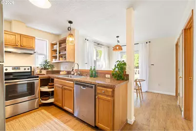 3911 NE Grand Ave, Portland, OR 97212 - Photo 9