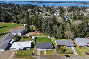 560 Fillmore St, Coos Bay, OR 97420 - Photo 41