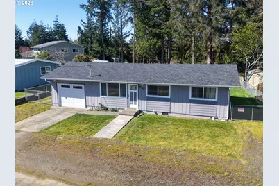560 Fillmore St, Coos Bay, OR 97420 - Photo 1