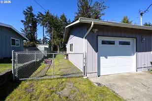 560 Fillmore St, Coos Bay, OR 97420 - Photo 45