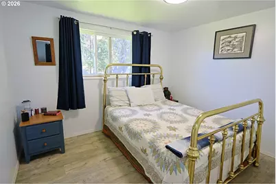 560 Fillmore St, Coos Bay, OR 97420 - Photo 19