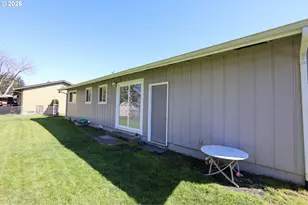 560 Fillmore St, Coos Bay, OR 97420 - Photo 31
