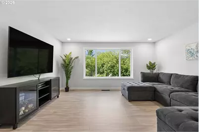 2245 NE Rock Ledge Dr, Keizer, OR 97303 - Photo 5