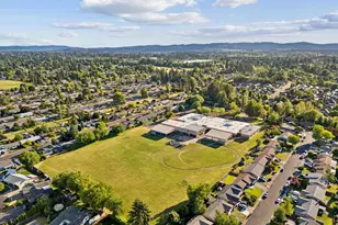 2245 NE Rock Ledge Dr, Keizer, OR 97303 - Photo 43