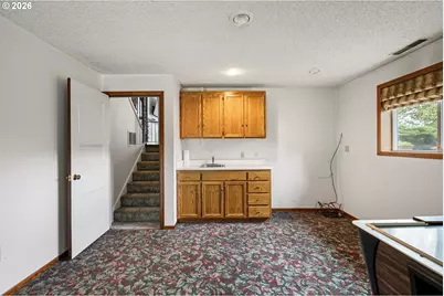 28974 Gimpl Hill Rd, Eugene, OR 97402 - Photo 29