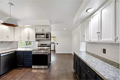 28974 Gimpl Hill Rd, Eugene, OR 97402 - Photo 15