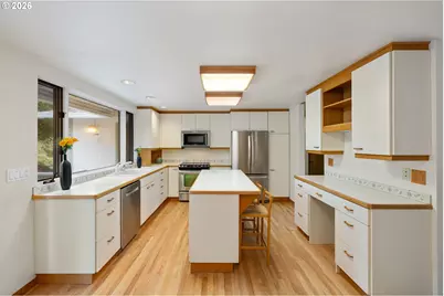20600 SW Shoshone Dr, Tualatin, OR 97062 - Photo 15