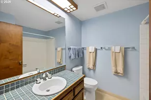 20600 SW Shoshone Dr, Tualatin, OR 97062 - Photo 17