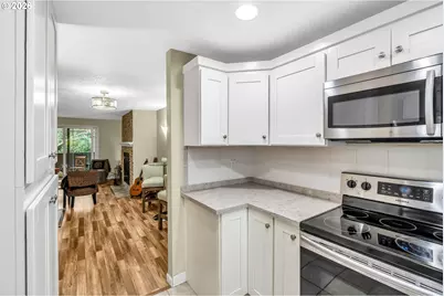 29700 SW Courtside Dr #36, Wilsonville, OR 97070 - Photo 9